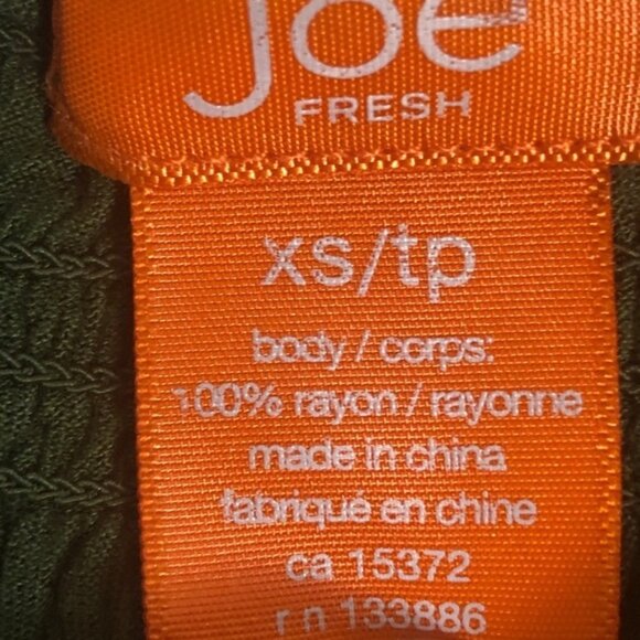 Large Vintage Poinsettia Christmas Platter - Picture 8 of 8